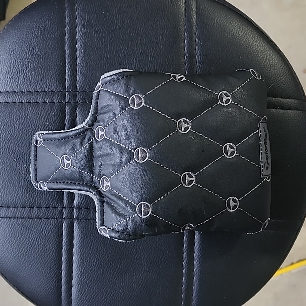 Taylormade Mallet Putter Headcover